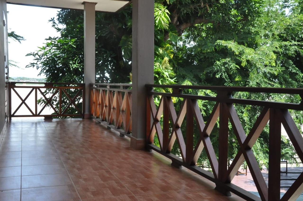 Pilgrim'S Kitchen & Inn Savannakhet Luaran gambar