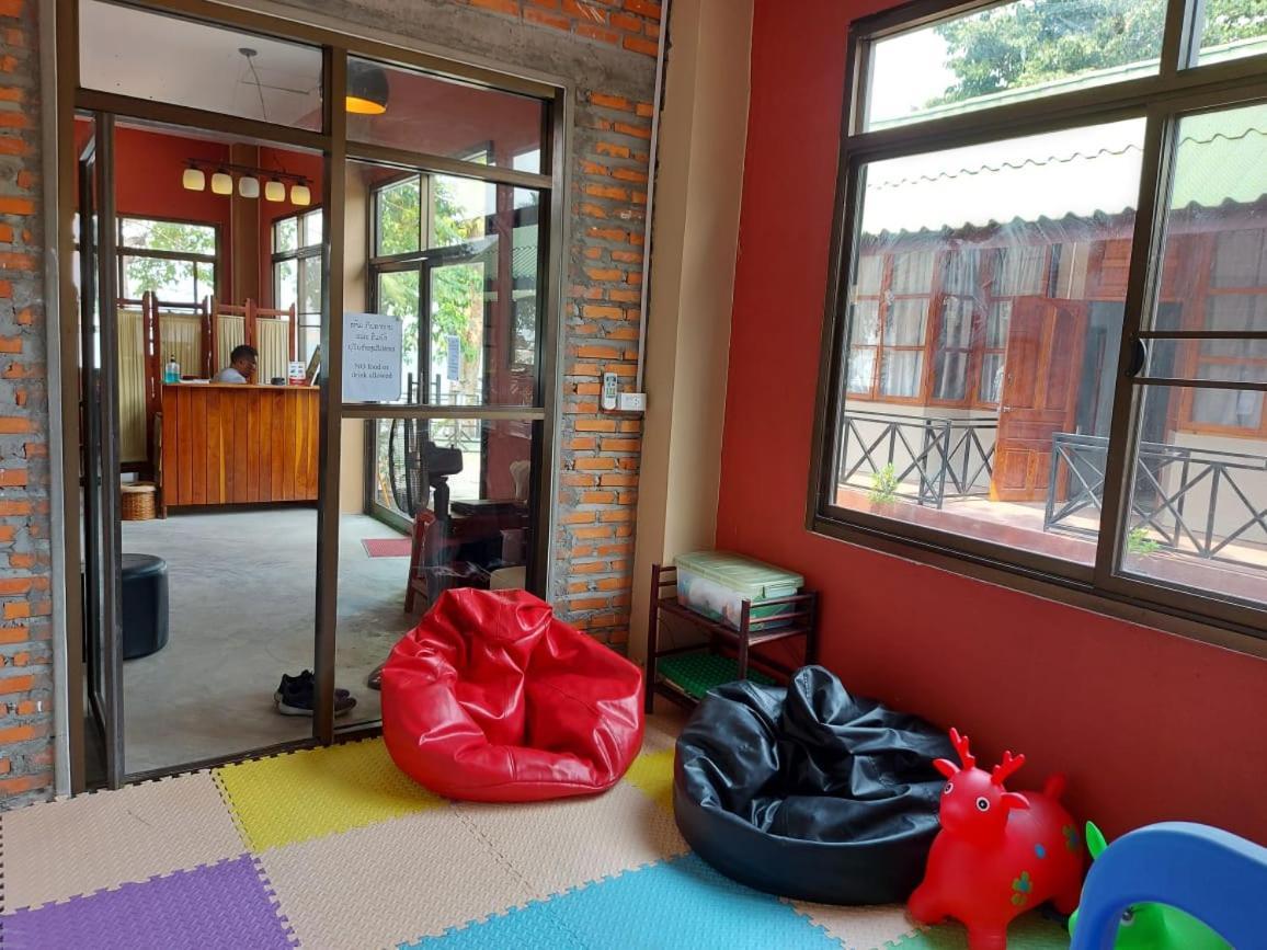 Pilgrim'S Kitchen & Inn Savannakhet Luaran gambar