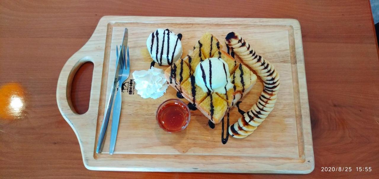 Pilgrim'S Kitchen & Inn Savannakhet Luaran gambar
