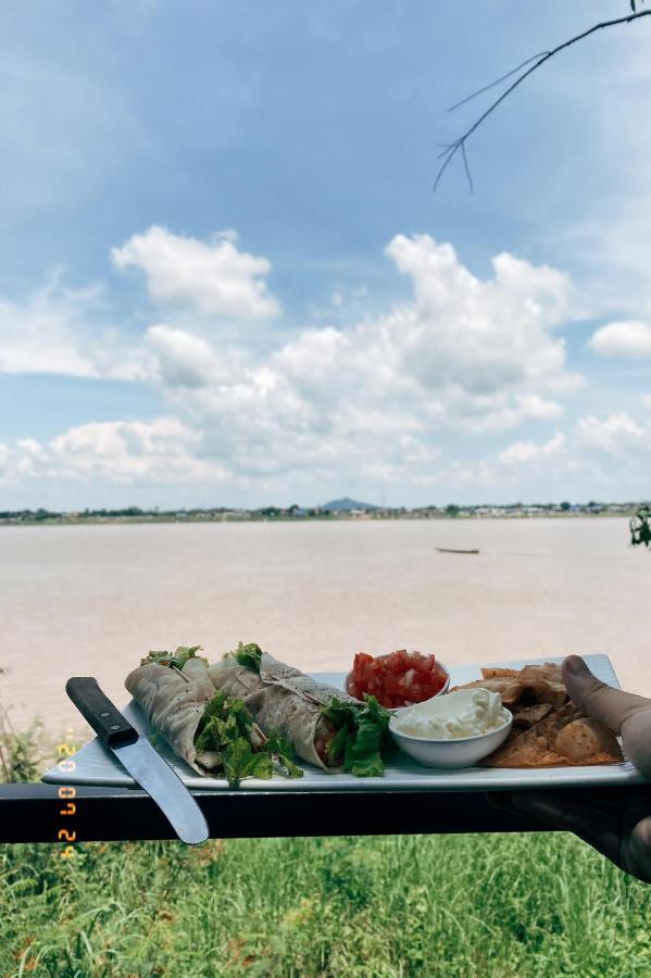 Pilgrim'S Kitchen & Inn Savannakhet Luaran gambar